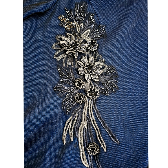 Elegant Dark Blue Metallic Flowers Details V-neck 3/4 Sleeve Sheath Dress - Picture 7 of 7